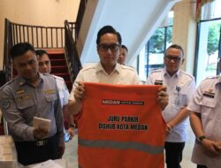 Jawab Keluhan Masyarakat, Rico Waas Turunkan Tarif Parkir Mobil dan Motor