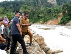 Percepat Rekonstruksi Pascabencana, Bobby Nasution Tinjau Tanggul Sungai Badiri