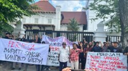 Ratusan Mahasiswa Bersama Masyarakat Samosir Kawal Sidang Dugaan Korupsi Bansos PENA 2024: “Jangan Biarkan Korban Kehilangan Keadilan”