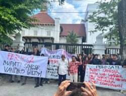 Ratusan Mahasiswa Bersama Masyarakat Samosir Kawal Sidang Dugaan Korupsi Bansos PENA 2024: “Jangan Biarkan Korban Kehilangan Keadilan”