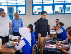 Gubernur Bobby Dampingi Wapres Gibran Tinjau Progres Rehabilitasi dan Rekonstruksi SMAN 1 Barus